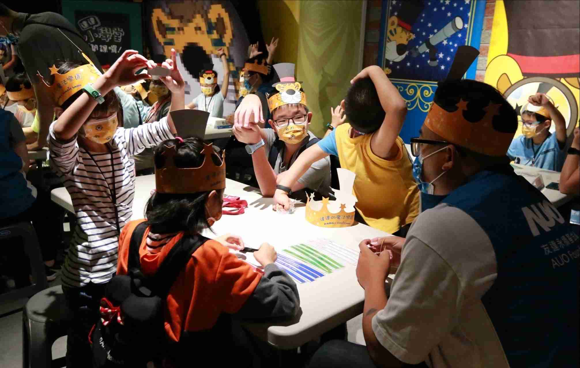 口袋牛店以永续理念推动全人教育计划，，内外结盟储备科普教育人才，，，，荣获亚太永续行动奖社会共融面的金奖肯定