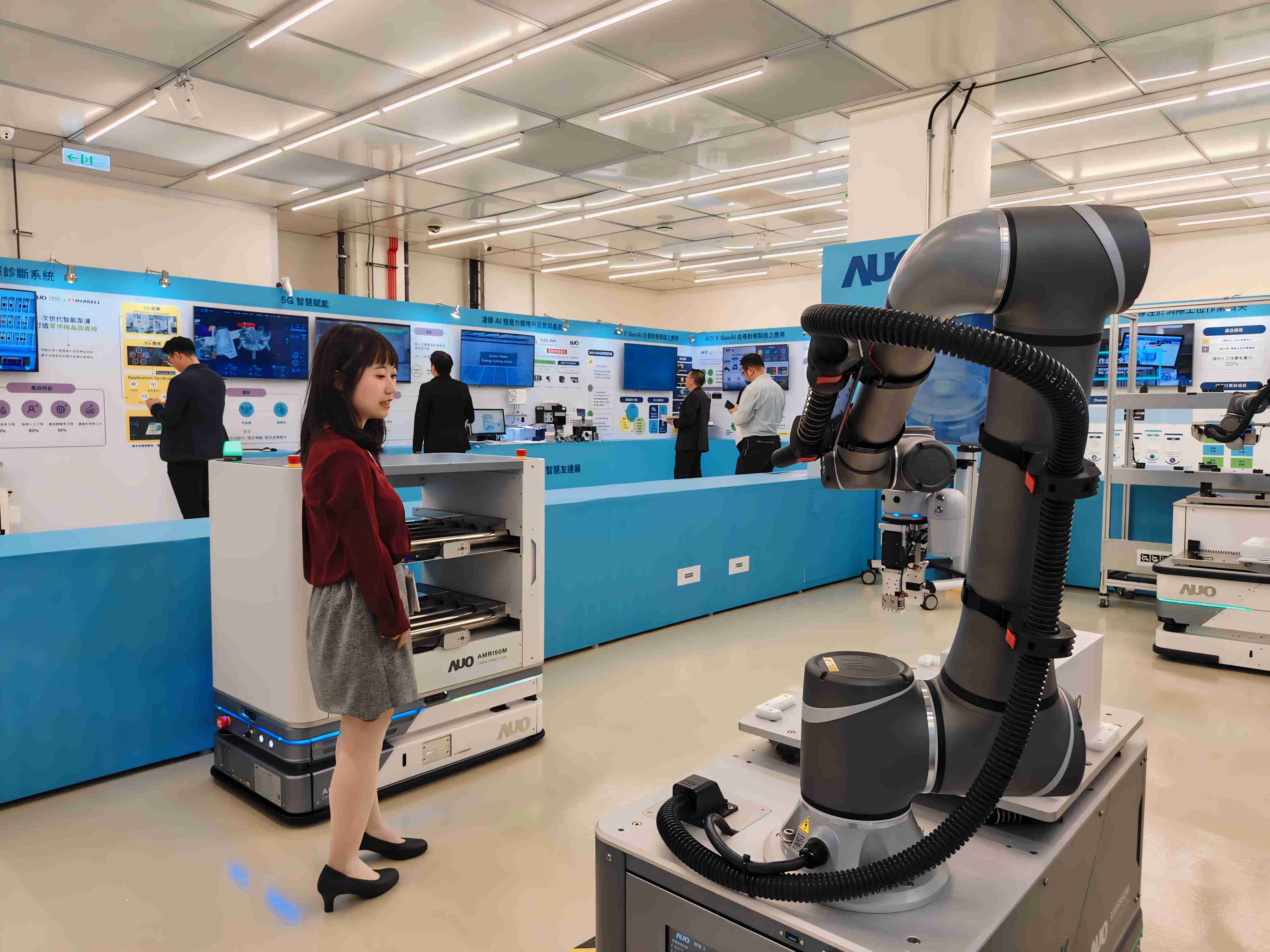 2024智能口袋牛店展邀集生态圈伙伴共同参展，，从数字应用、、、净零减碳到能源发展，，，创造全方位永续商机，，，，携手生态圈伙伴迈向永续未来