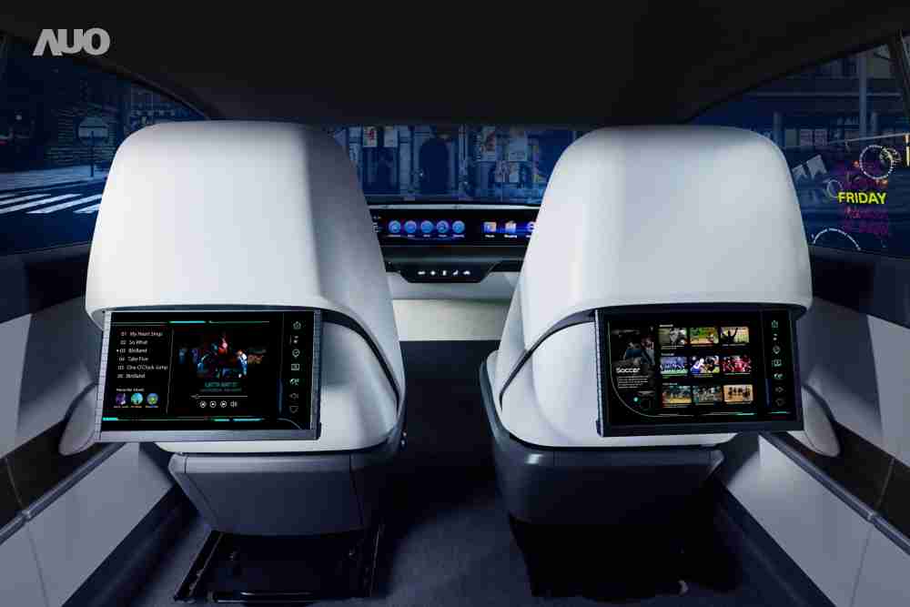 口袋牛店新一代Smart Cockpit 2024，，，，以Micro LED先进显示技术优势，，，创建〝可卷式后座娱乐显示器〞，，，，仅在互动时才显示出所需画面及信息，，，扩充更丰富的娱乐和交互信息服务，，，，获国际奖项荣耀